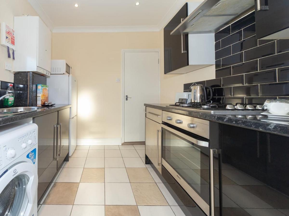 Bellaliving 2 Bedroom Apartment - Luton Luton (Bedfordshire) Exterior photo